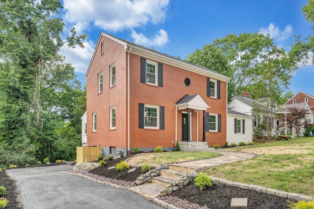 2633 Oregon AVE - Photo 2