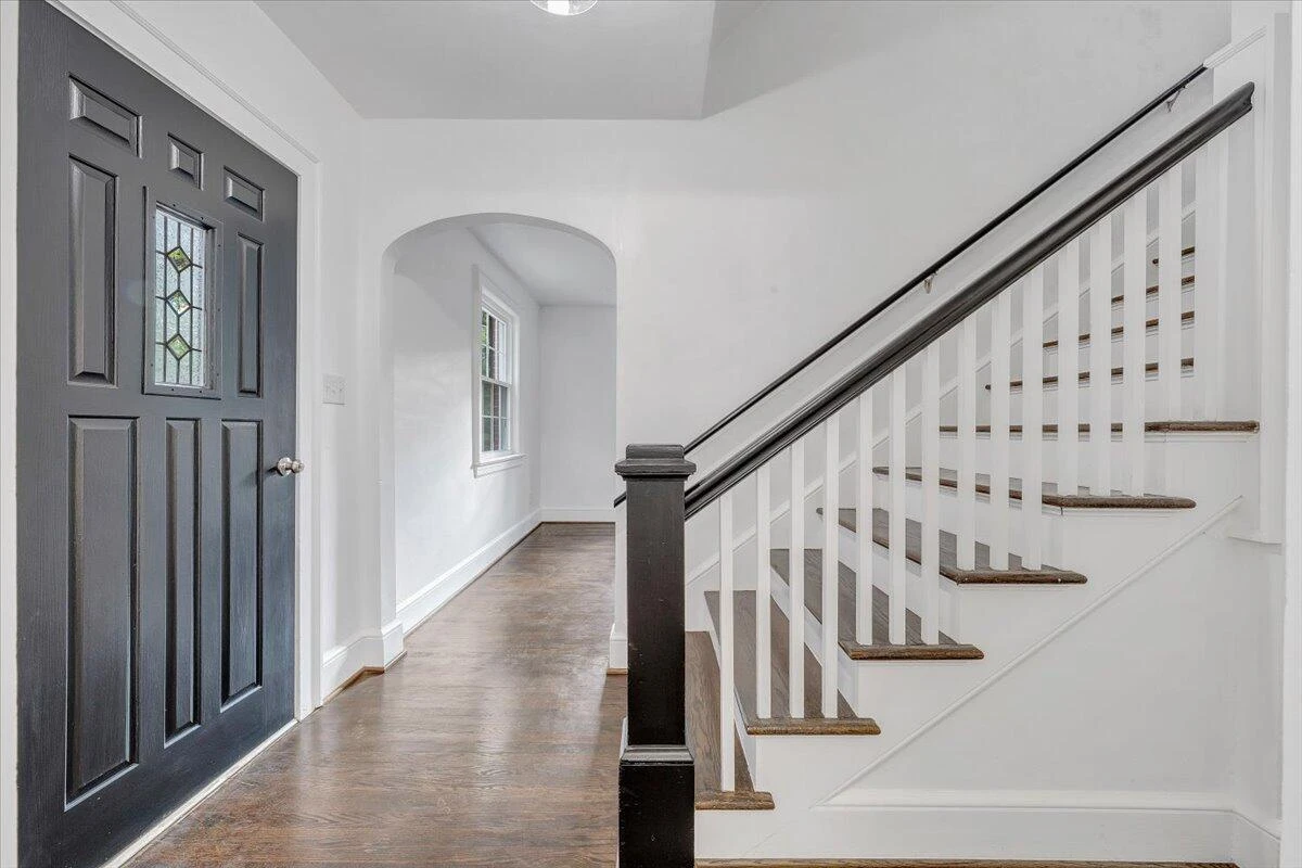 2633 Oregon AVE - Photo 3