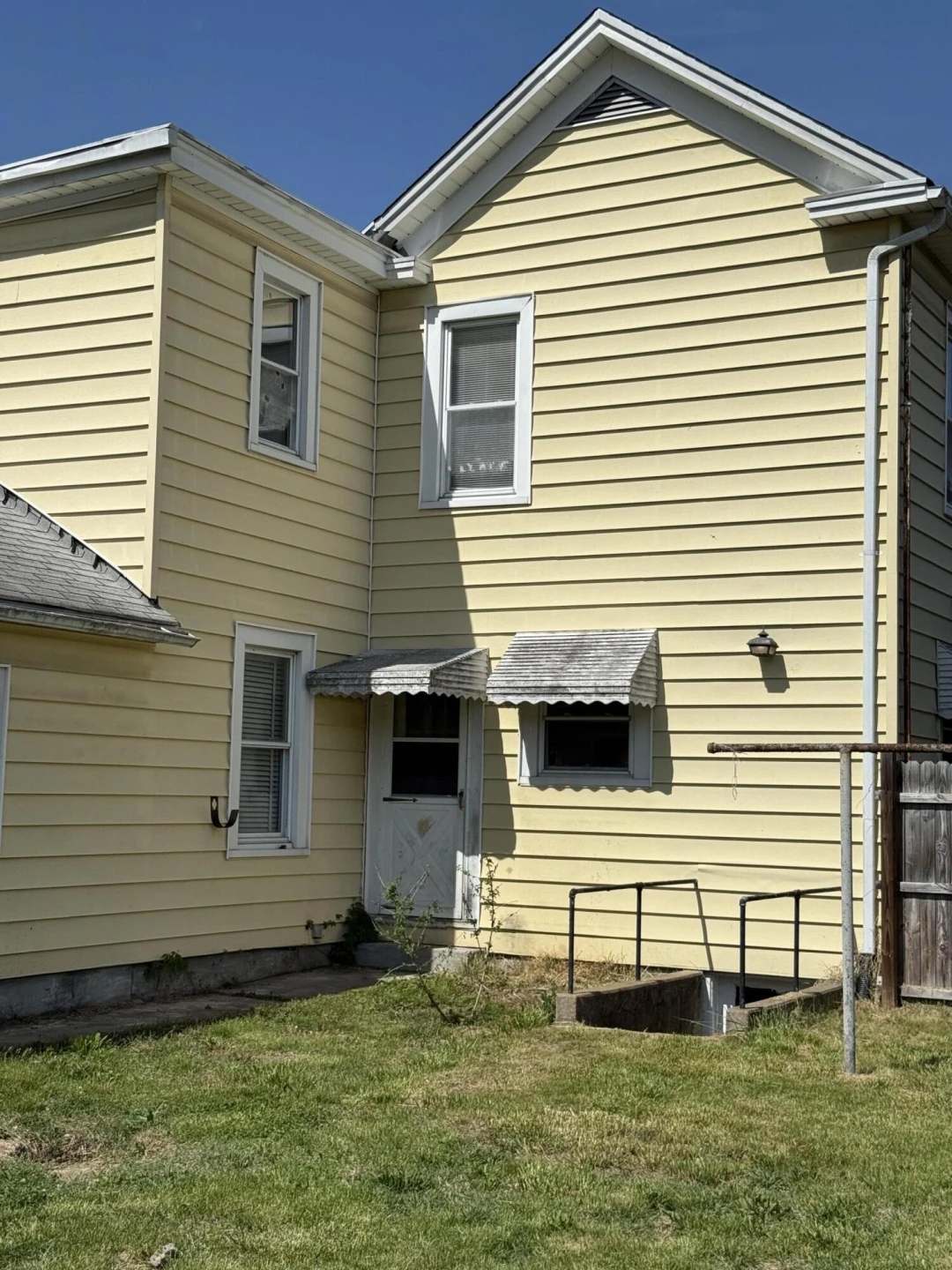 130 Marion AVE - Photo 14