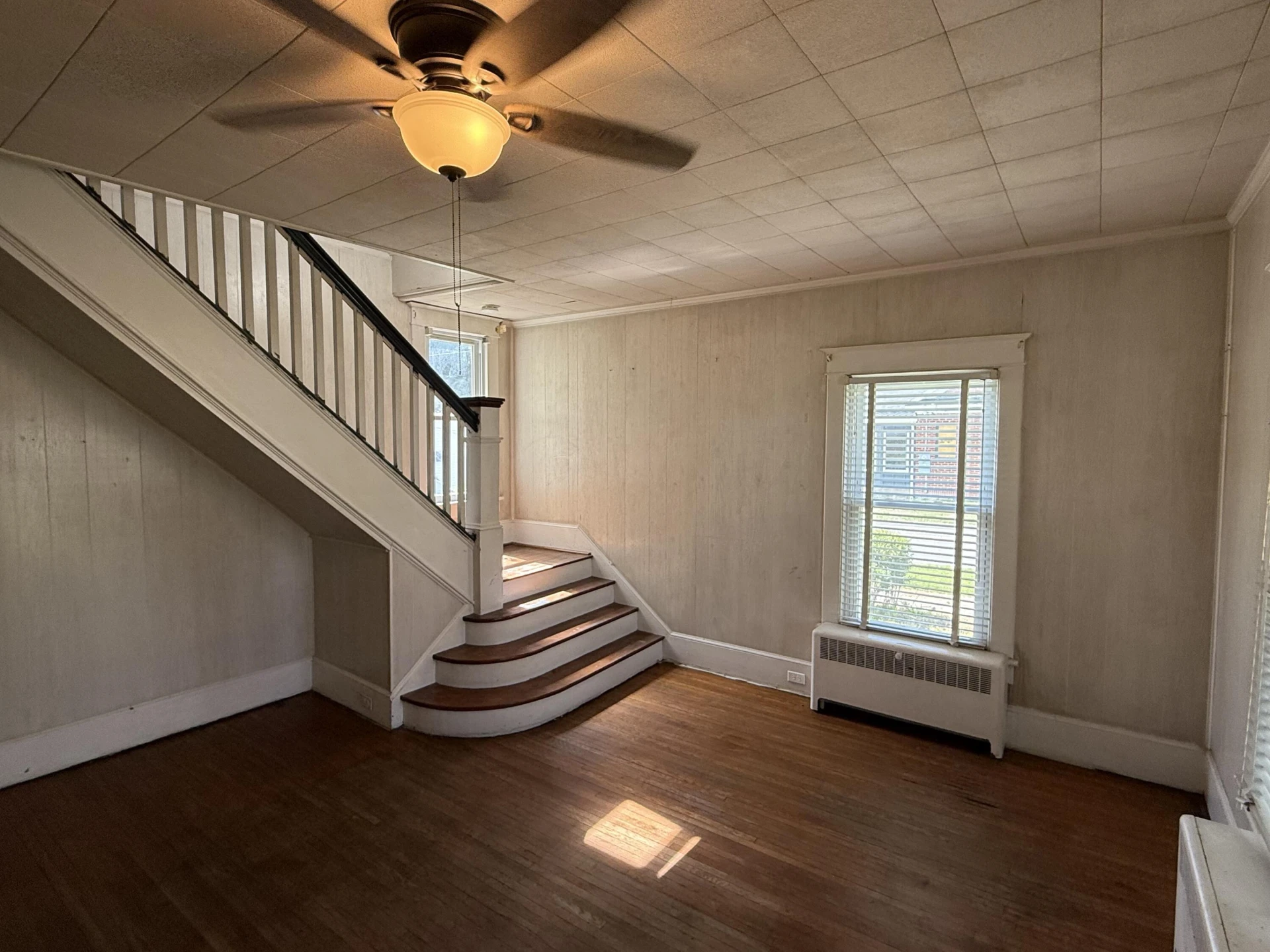 130 Marion AVE - Photo 16