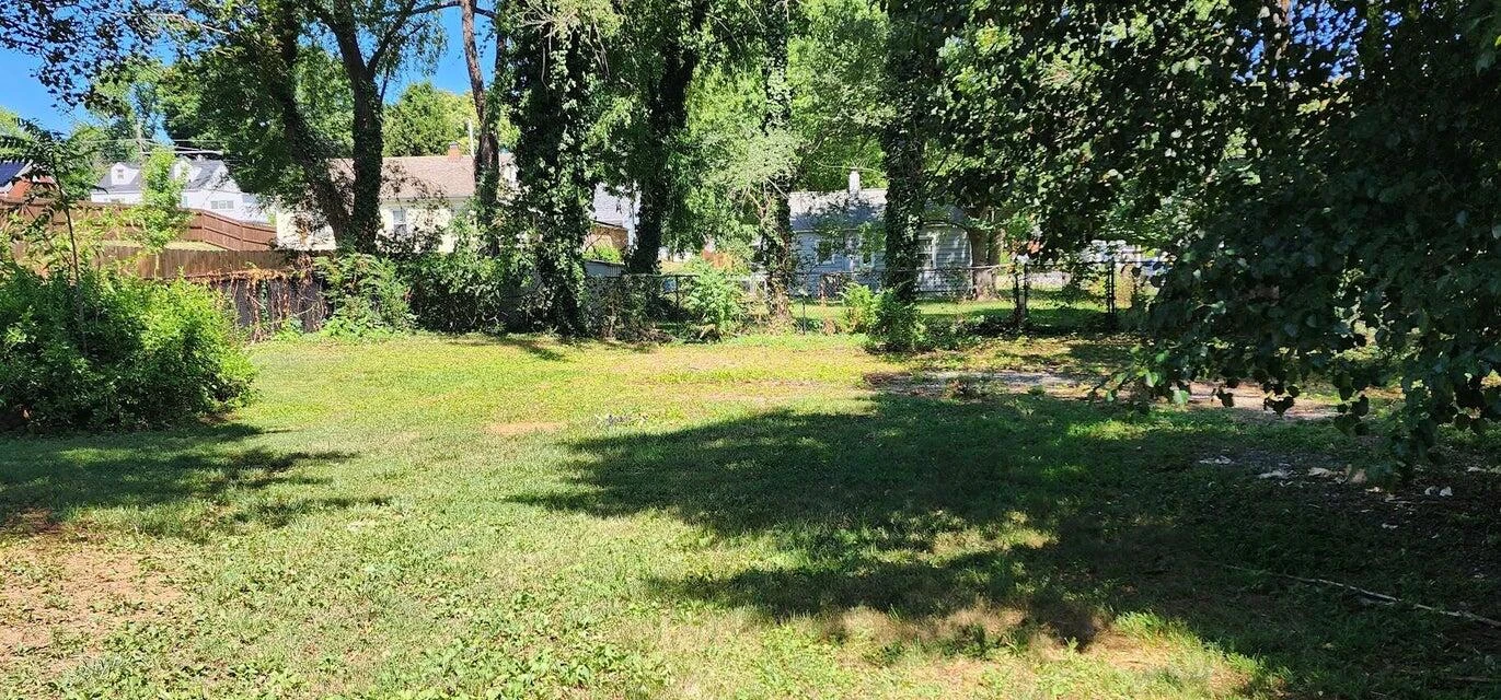 2610 VANCOUVER DR - Photo 12