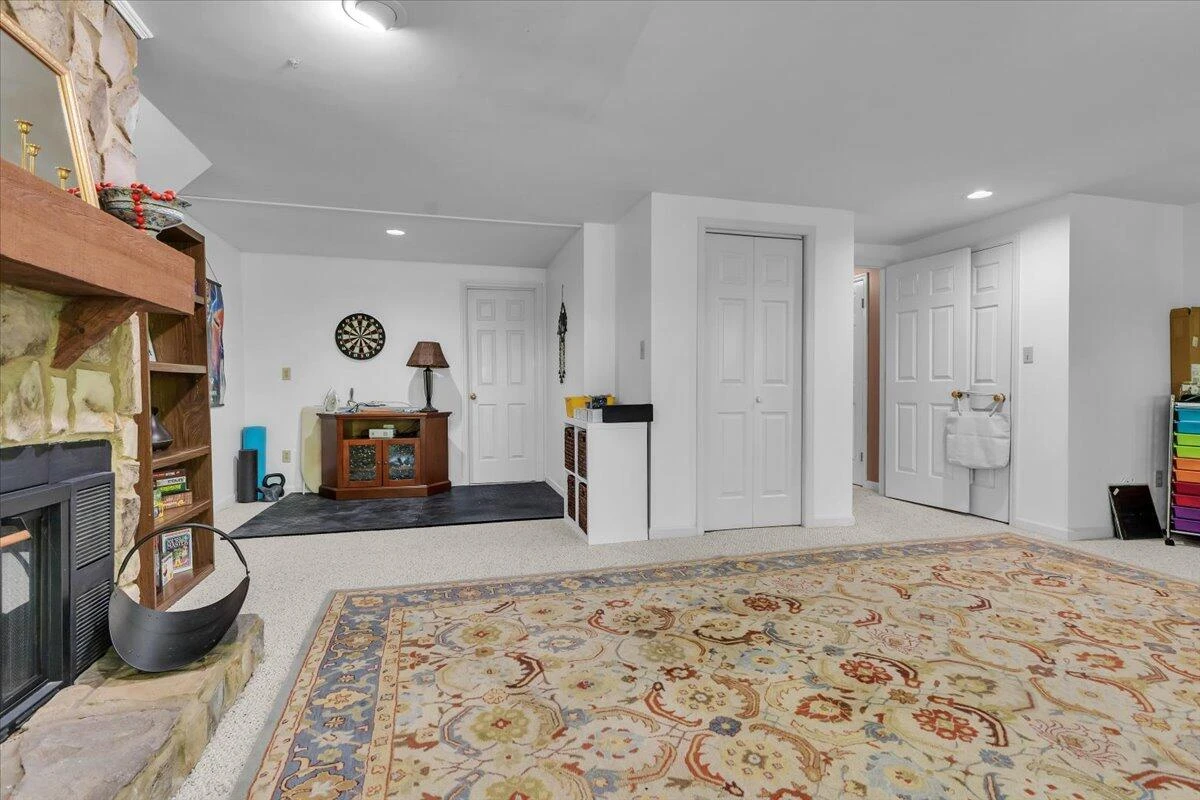 3367 Kelly LN - Photo 39