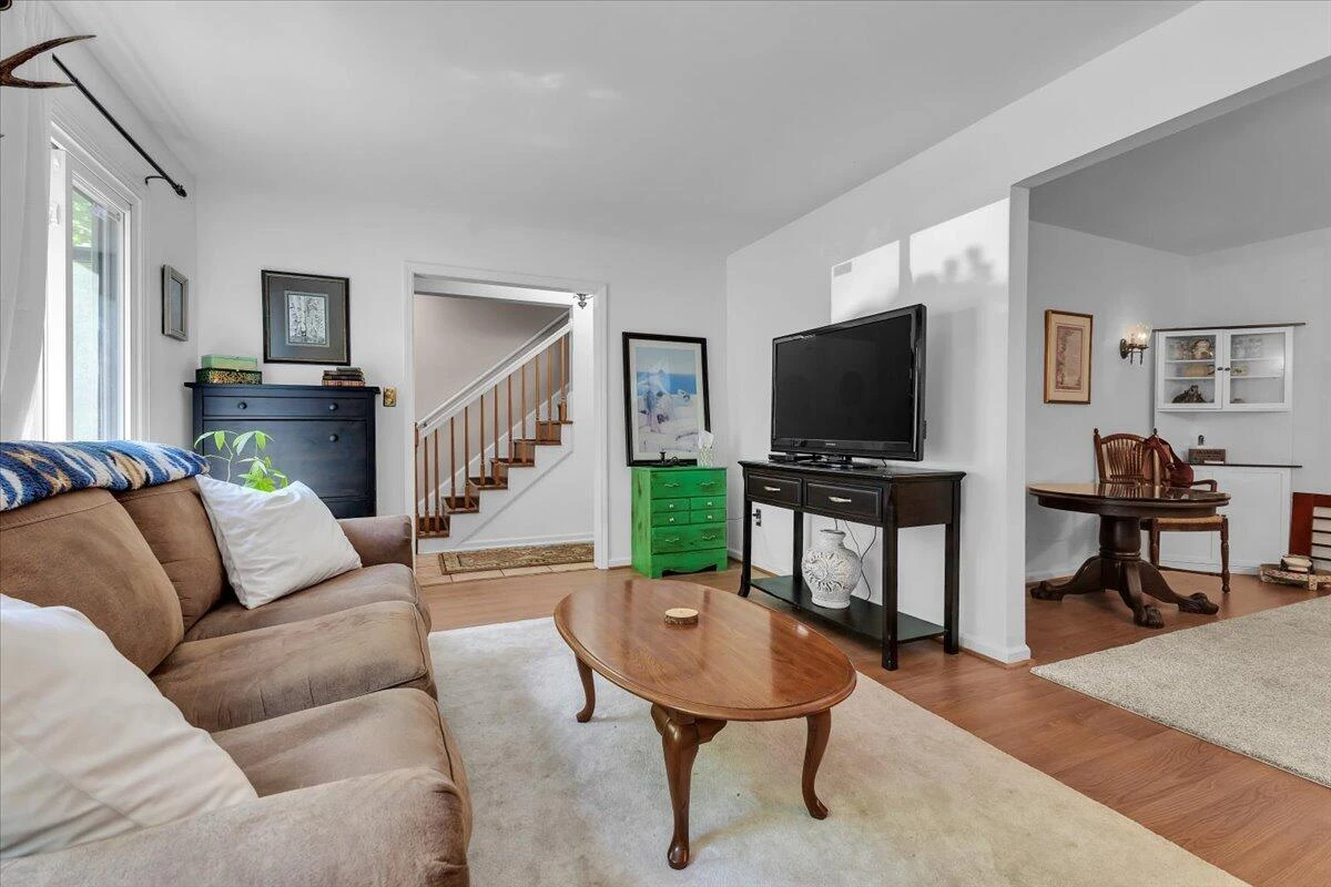 3367 Kelly LN - Photo 11