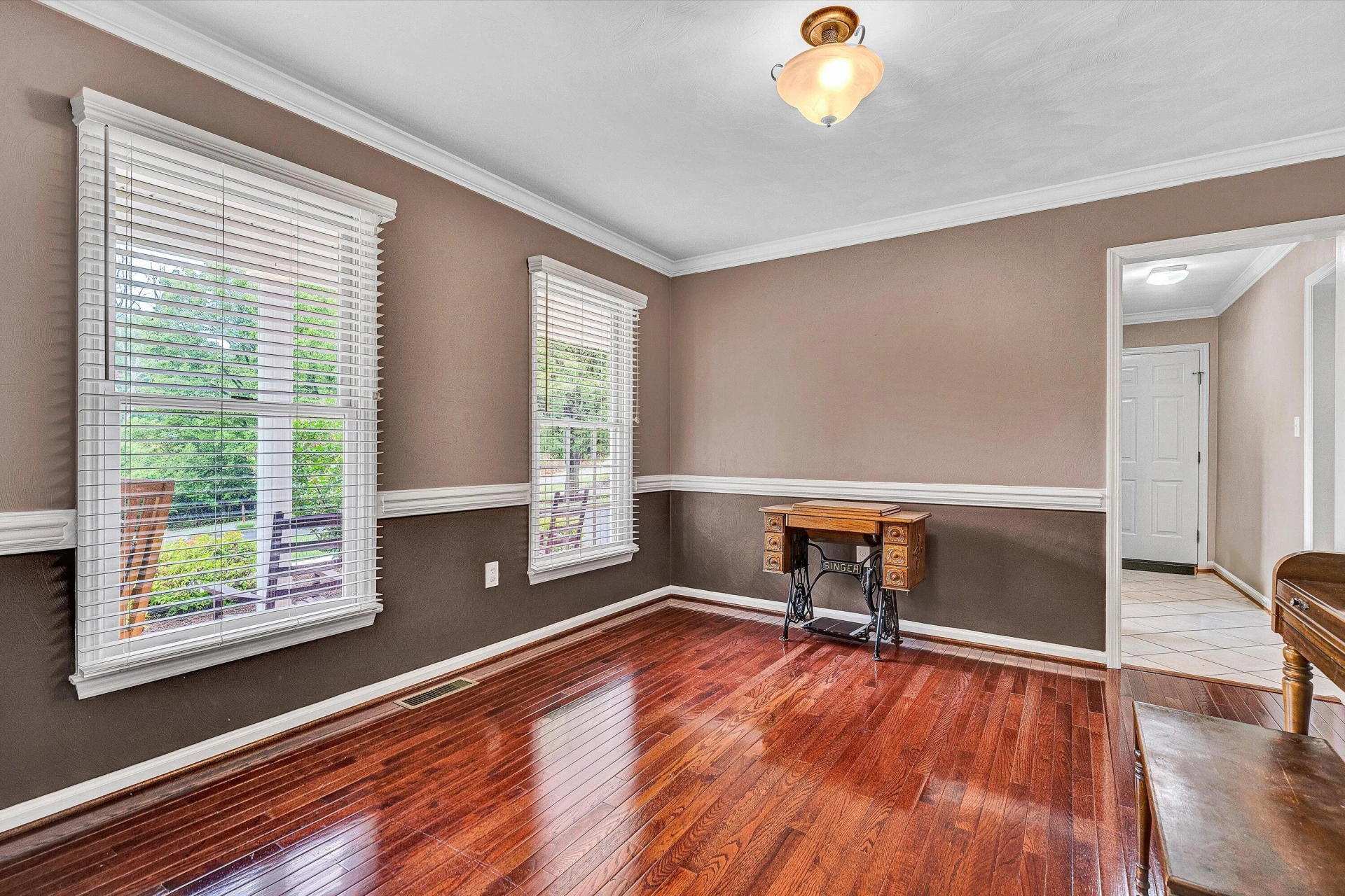 5983 Landview DR - Photo 10