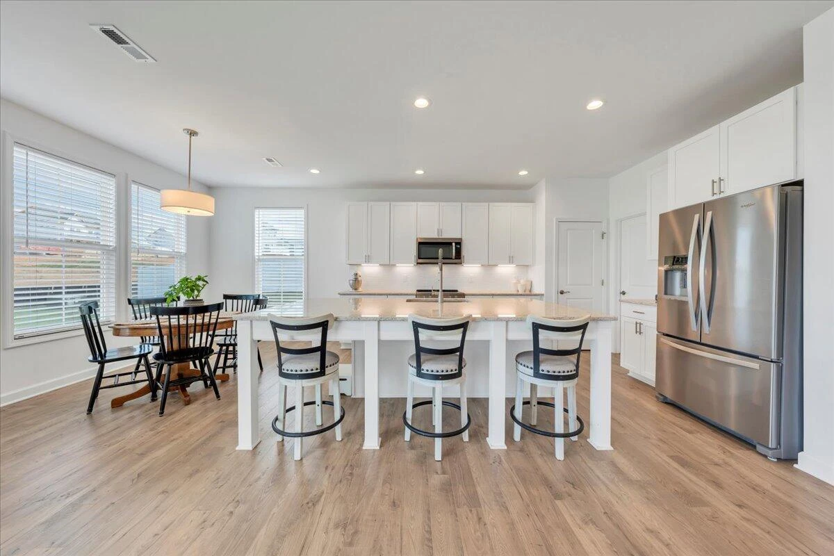 39 Viceroy ST - Photo 24