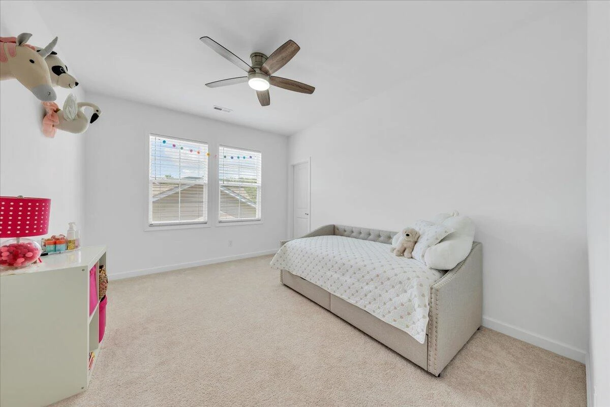 39 Viceroy ST - Photo 42
