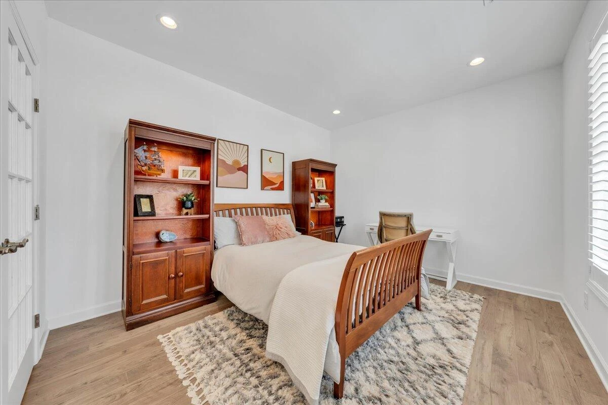 39 Viceroy ST - Photo 8