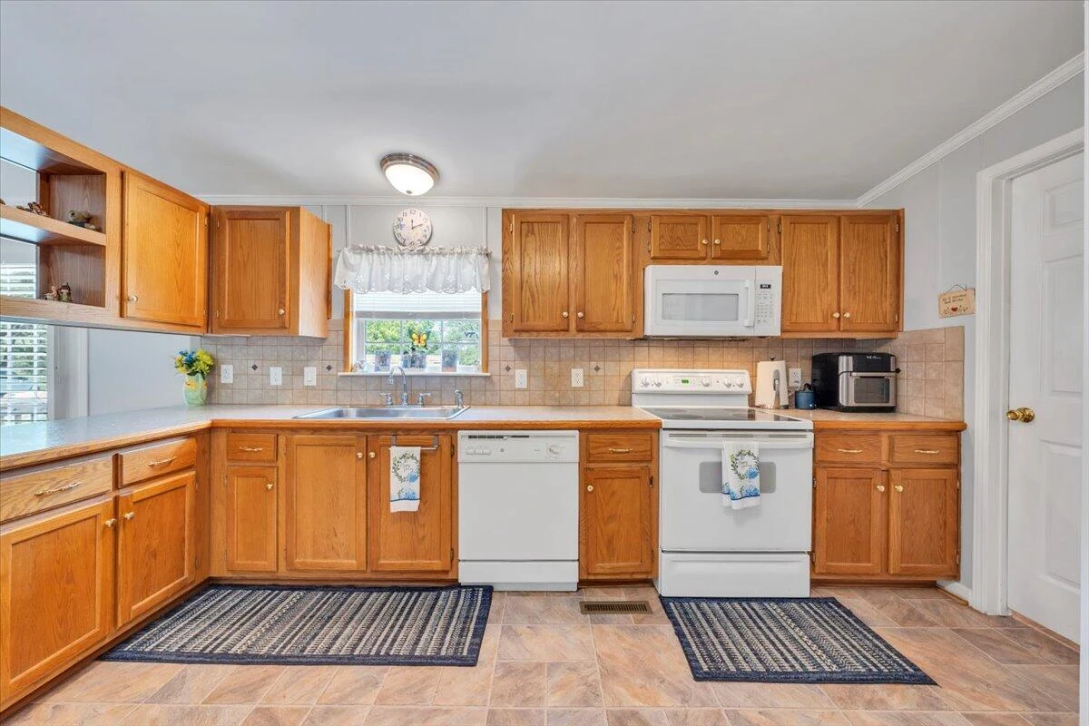 1928 Edgerton AVE - Photo 11