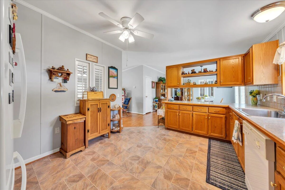 1928 Edgerton AVE - Photo 13