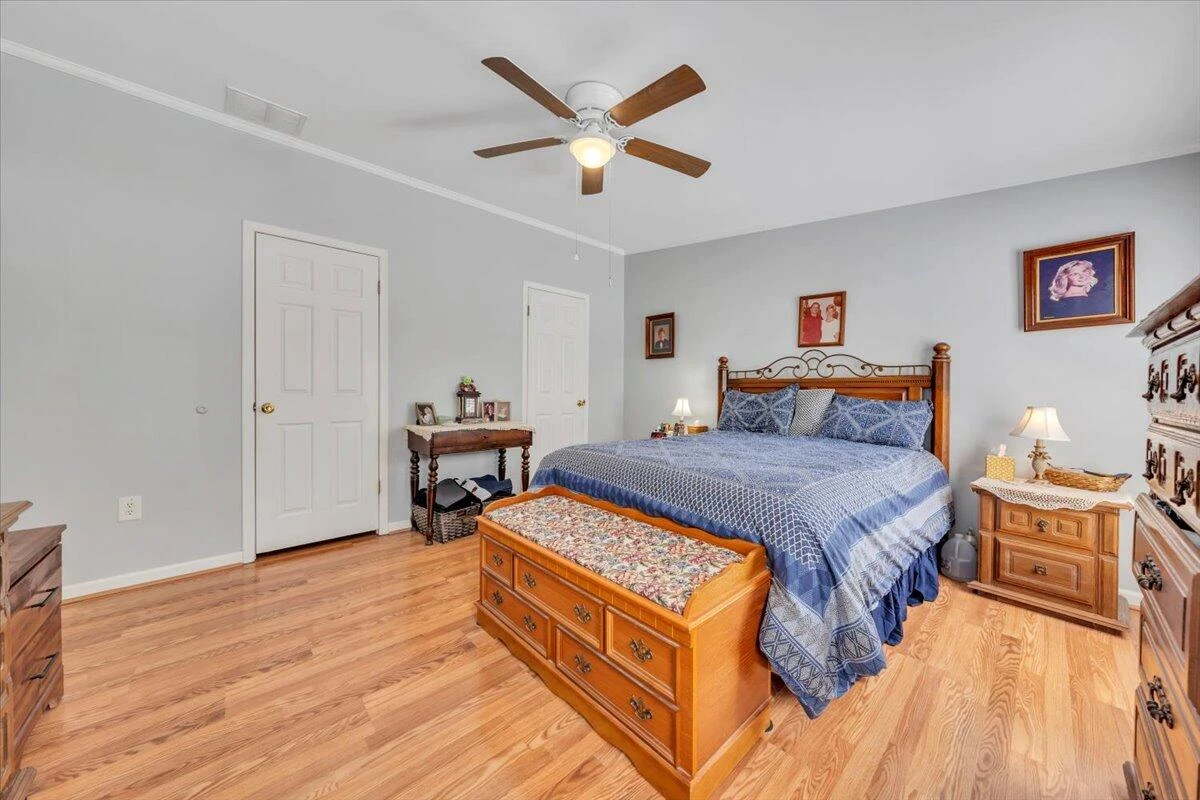 1928 Edgerton AVE - Photo 27