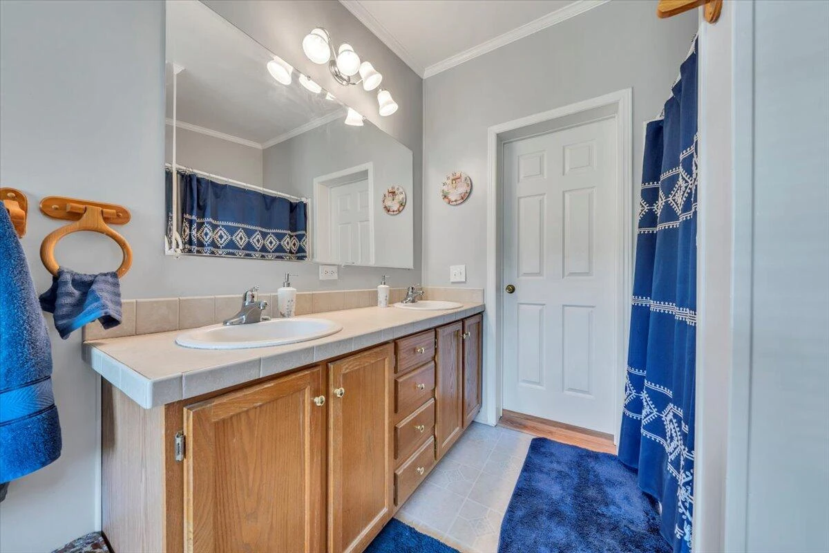 1928 Edgerton AVE - Photo 30