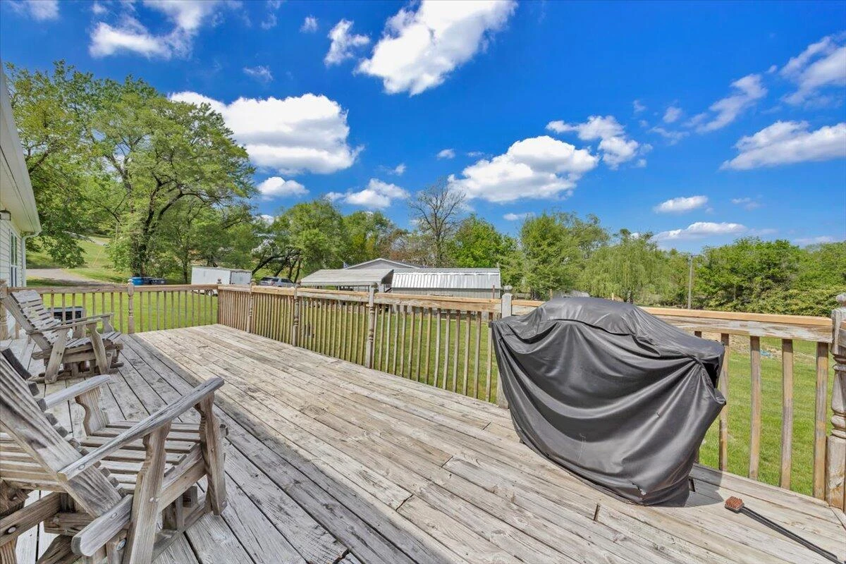 1928 Edgerton AVE - Photo 36