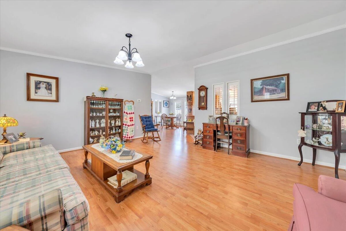 1928 Edgerton AVE - Photo 5