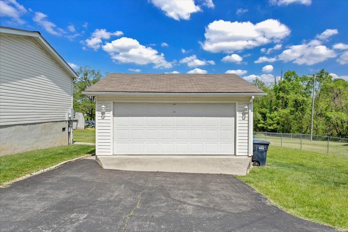 1928 Edgerton AVE - Photo 46