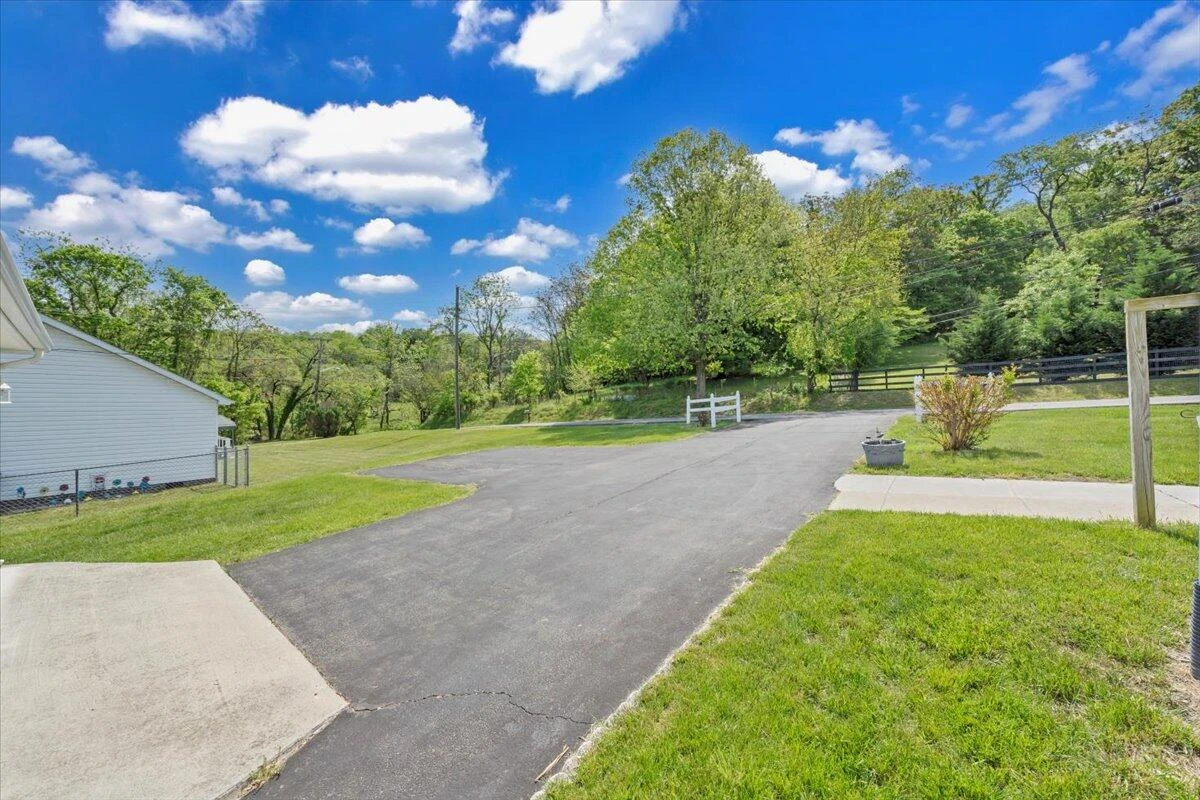 1928 Edgerton AVE - Photo 47