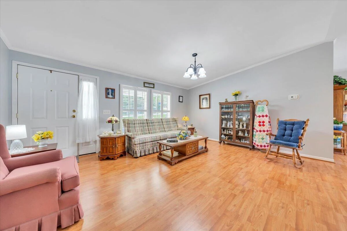 1928 Edgerton AVE - Photo 6