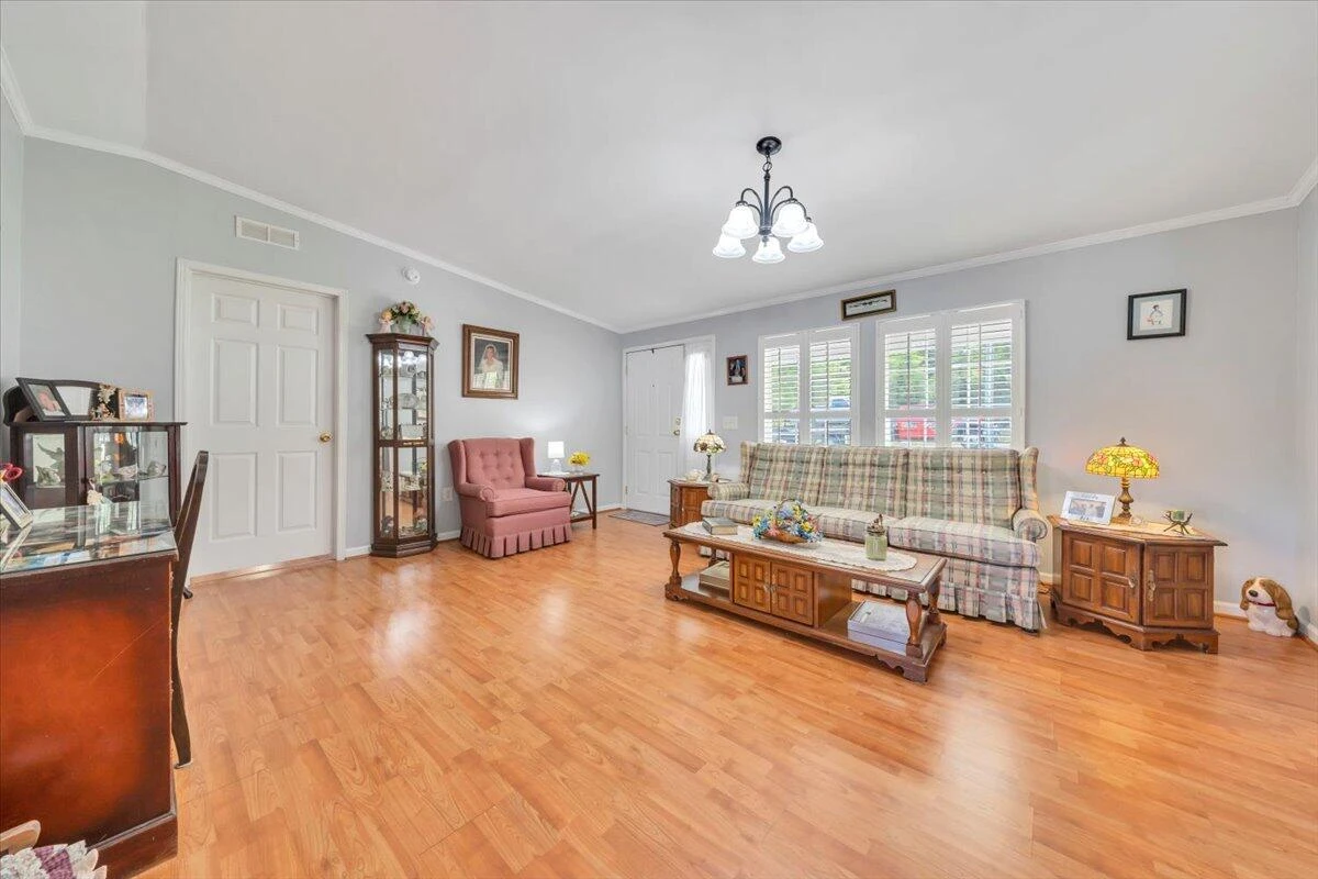1928 Edgerton AVE - Photo 8