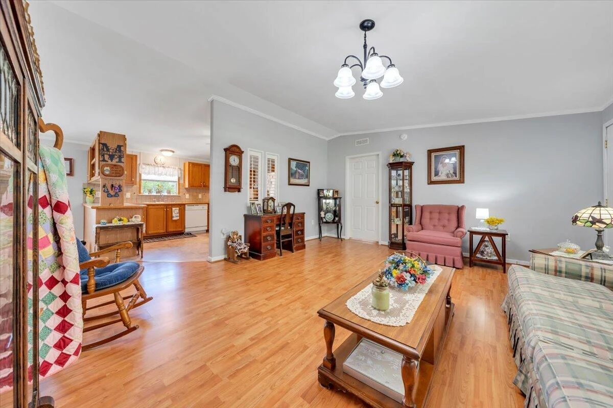 1928 Edgerton AVE - Photo 9