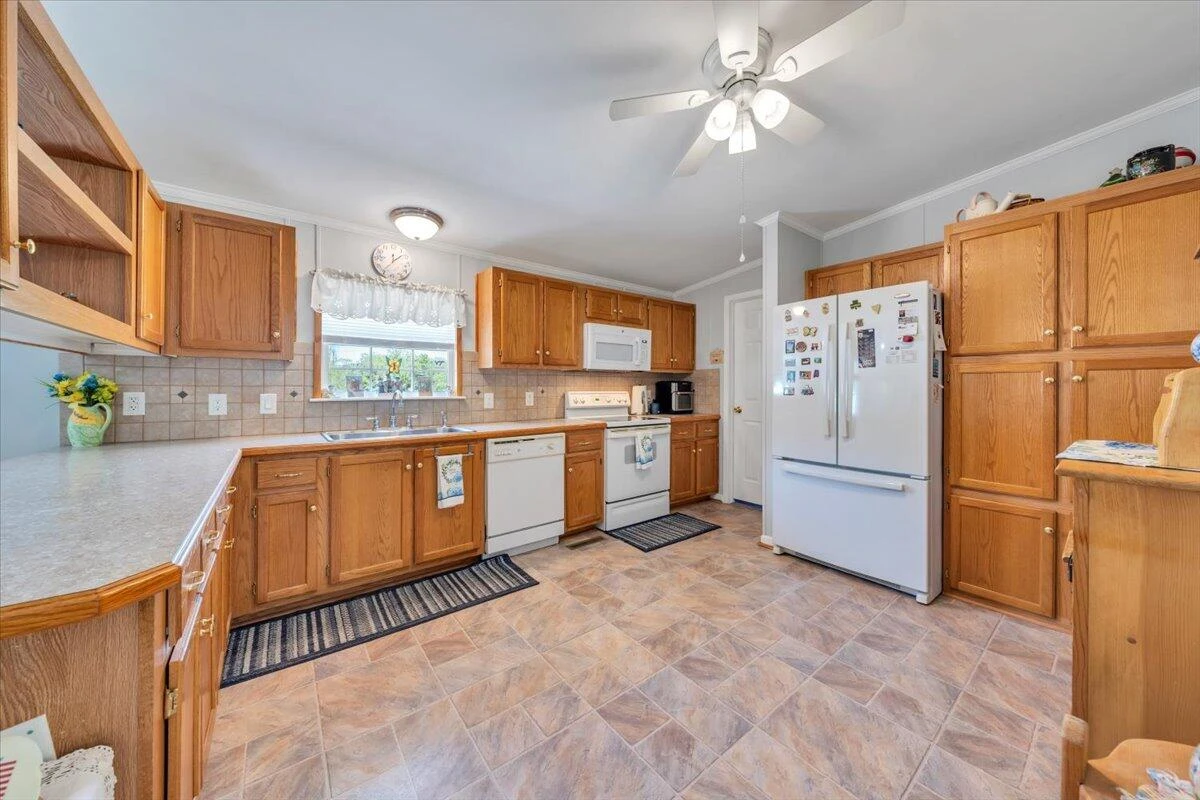 1928 Edgerton AVE - Photo 10