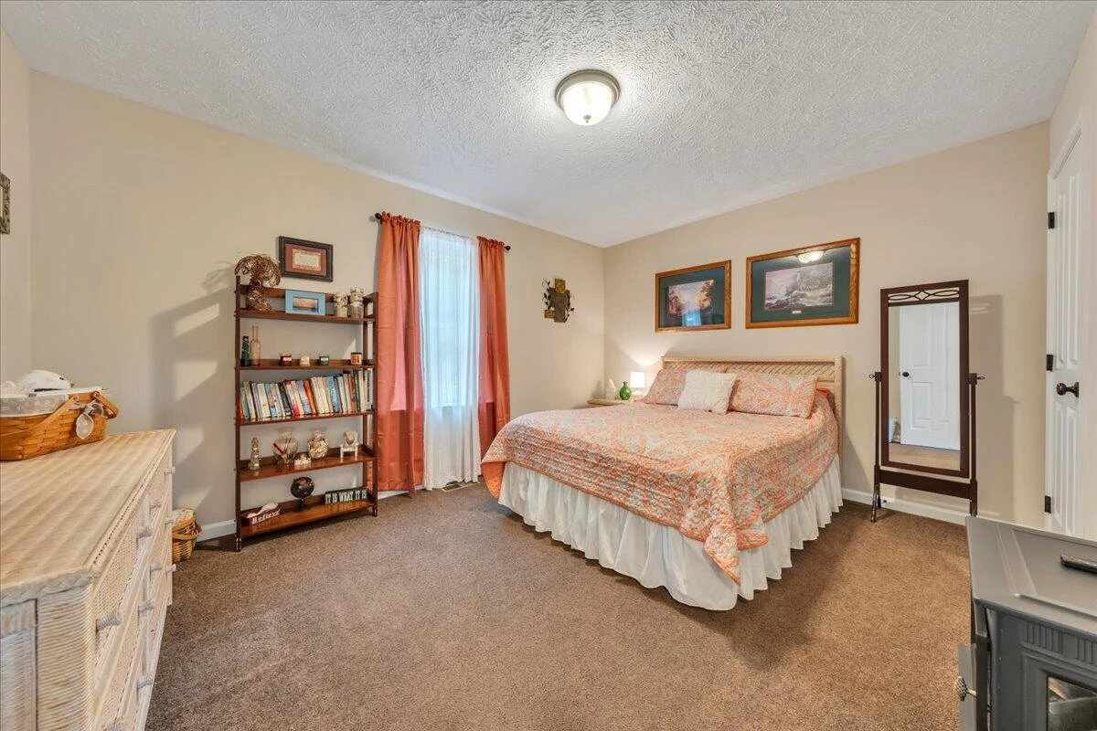 4029 Flatwoods RD - Photo 16