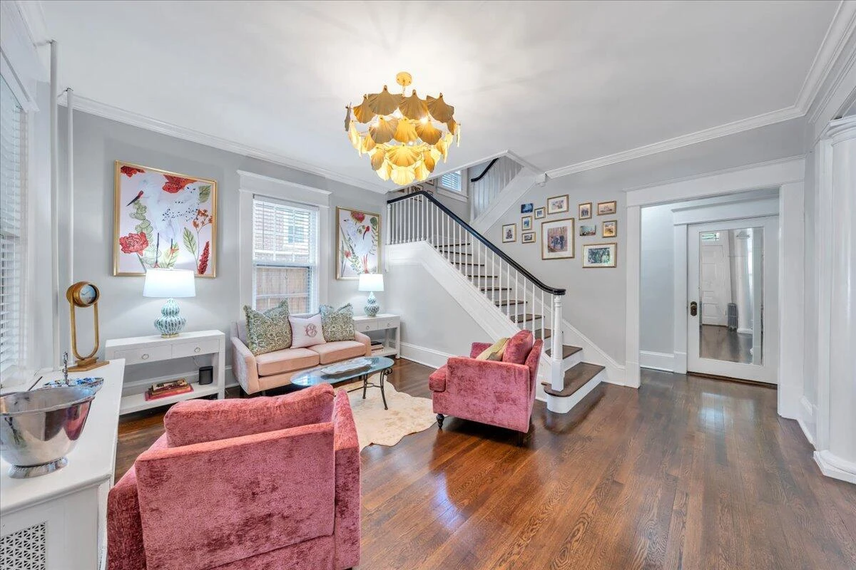 2219 Broadway AVE - Photo 16