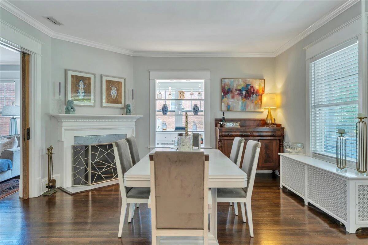 2219 Broadway AVE - Photo 22