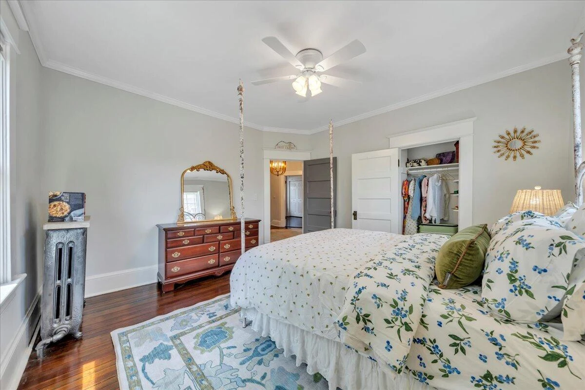 2219 Broadway AVE - Photo 49