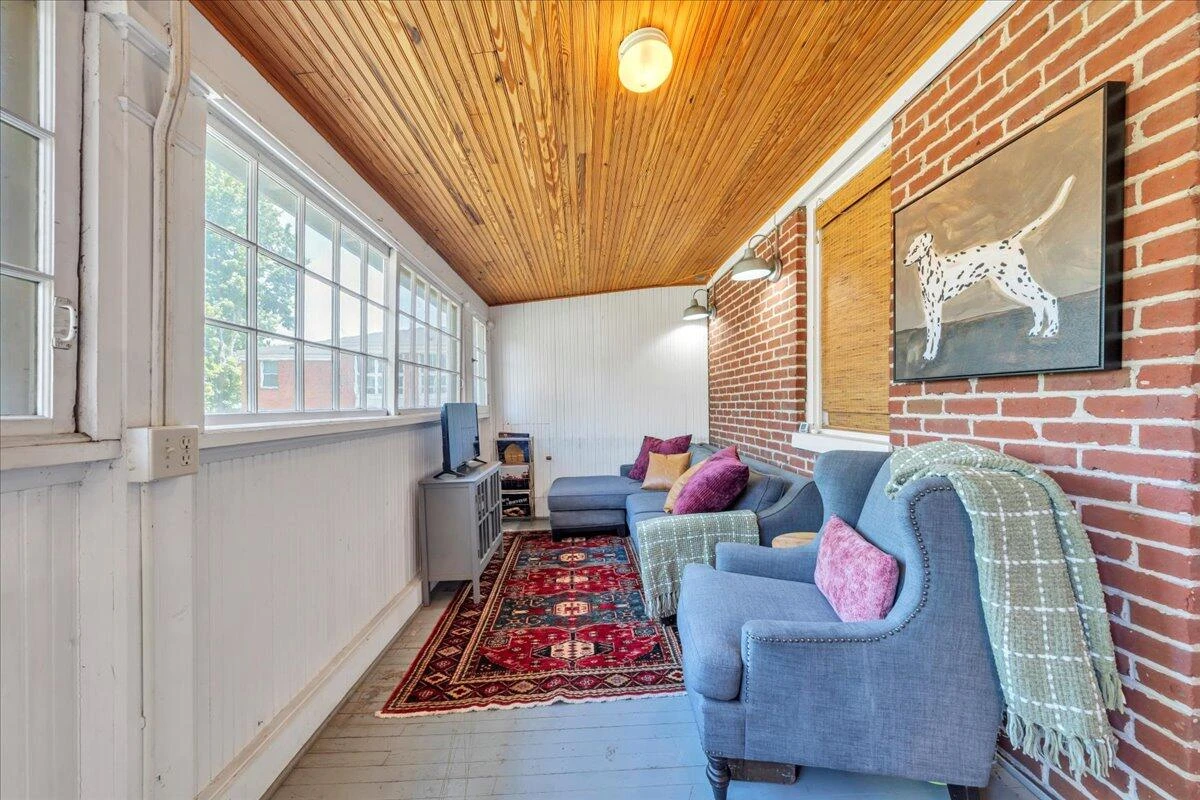 2219 Broadway AVE - Photo 51