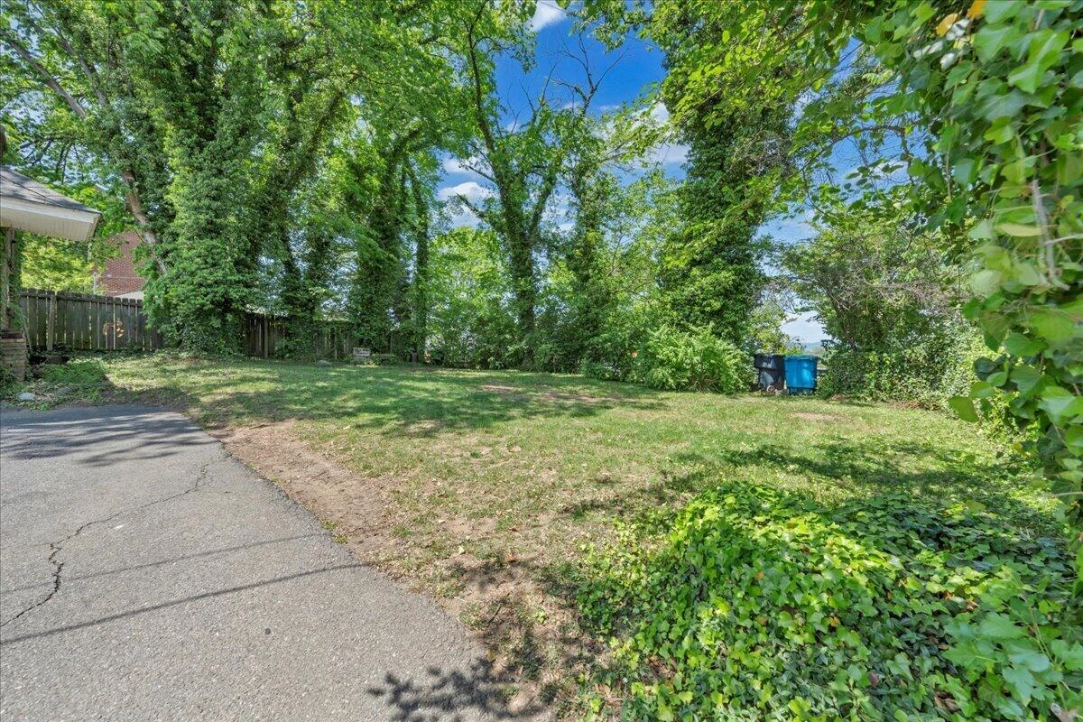 2219 Broadway AVE - Photo 78