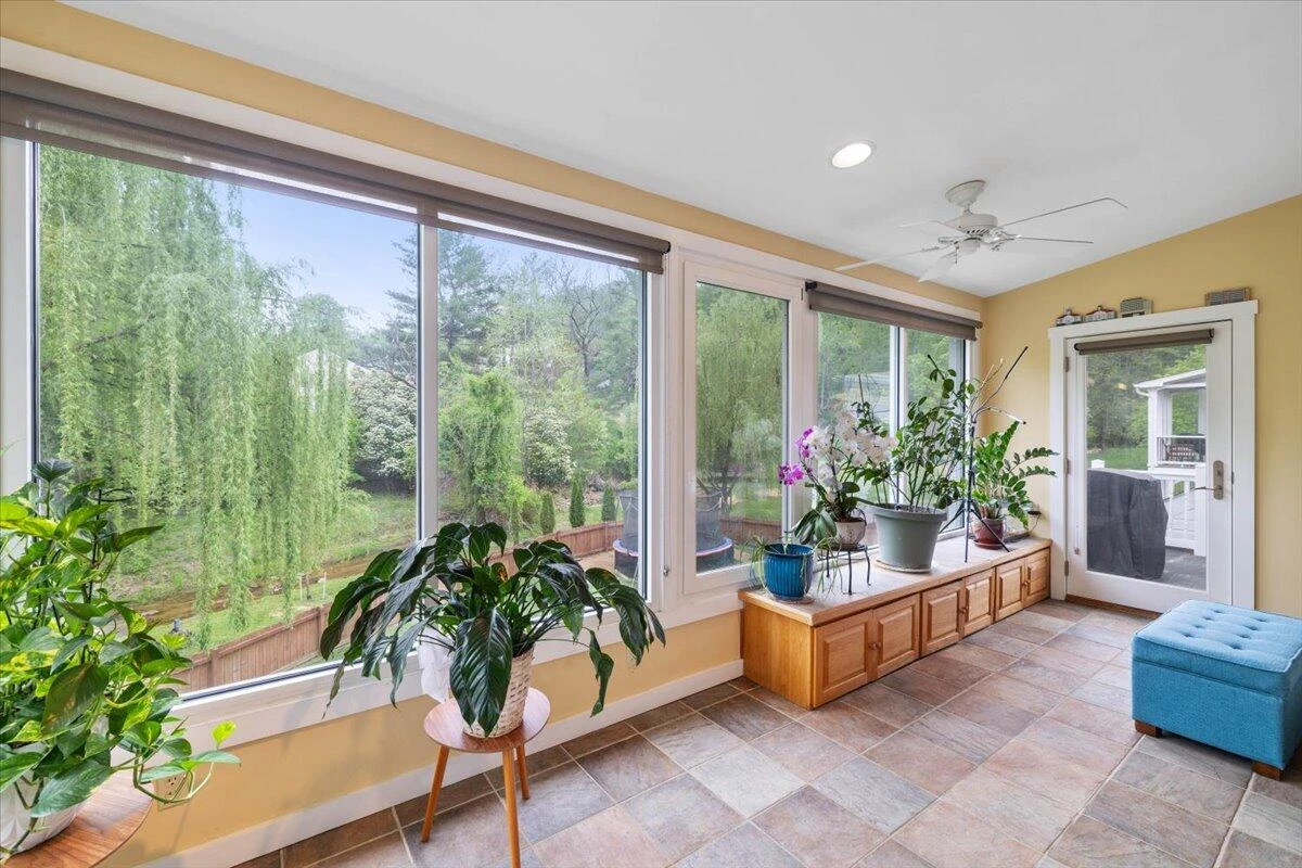 5306 Cromwell CT - Photo 17