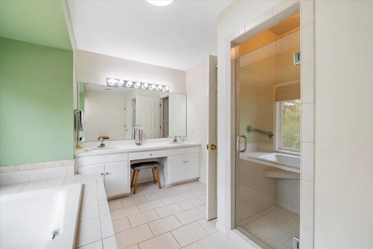 5306 Cromwell CT - Photo 37