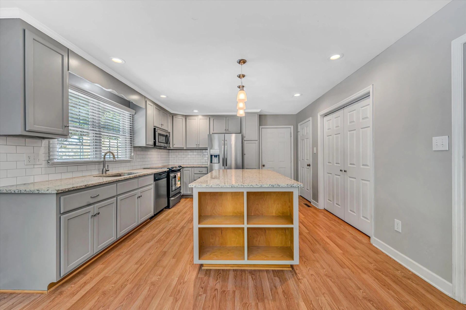 61 Cove Side LN - Photo 14