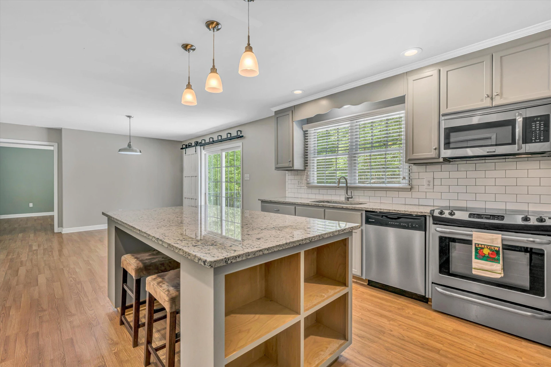 61 Cove Side LN - Photo 16