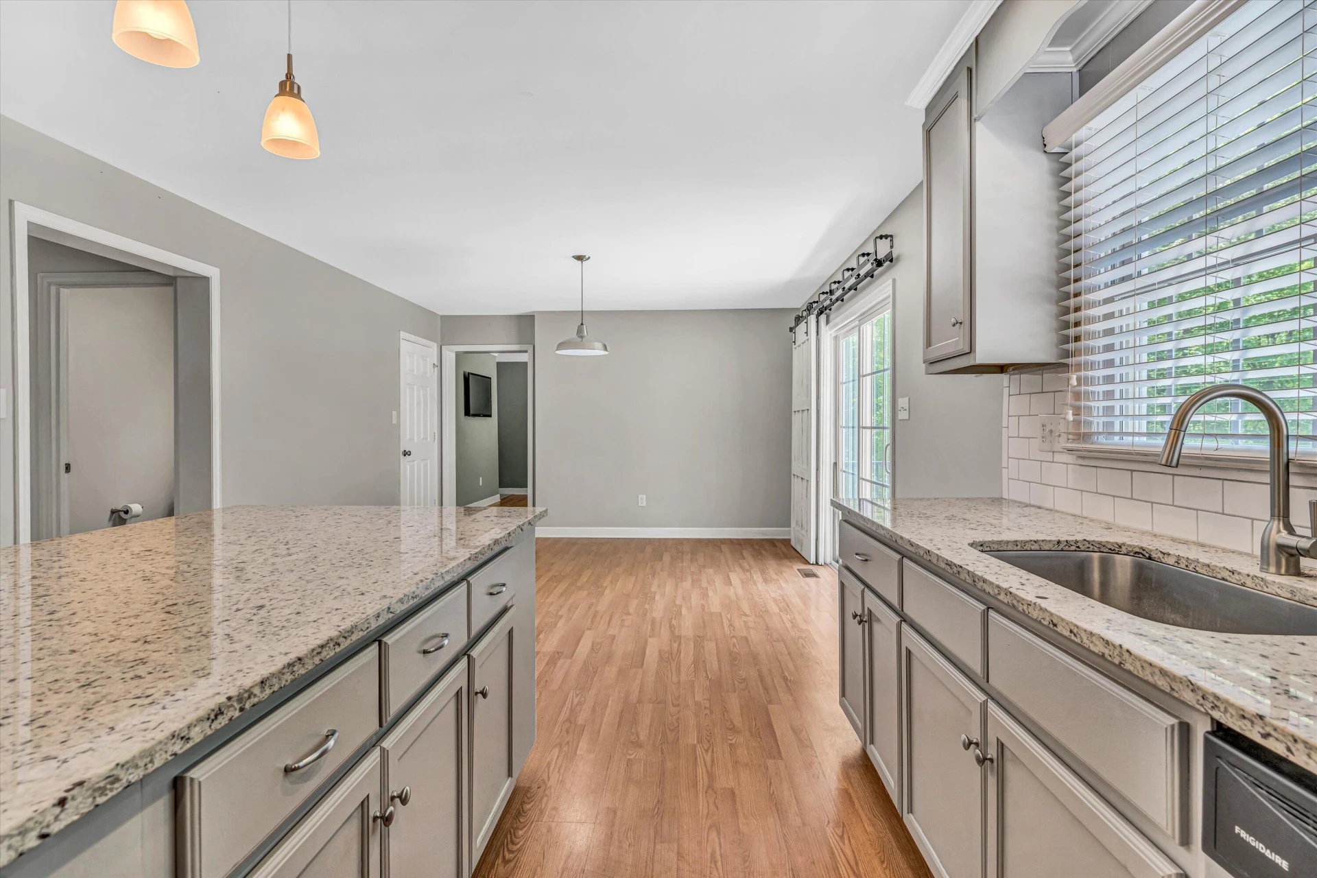 61 Cove Side LN - Photo 18