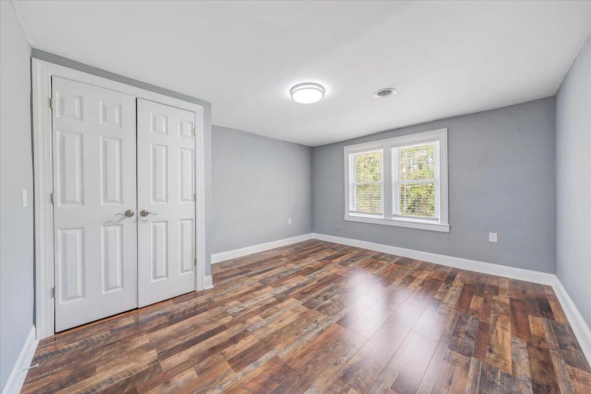 215 Heatherwood DR - Photo 24