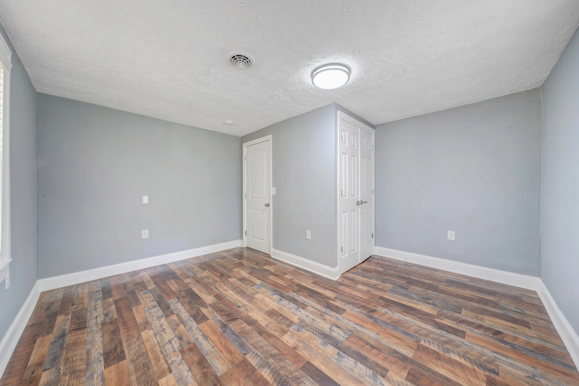 215 Heatherwood DR - Photo 26