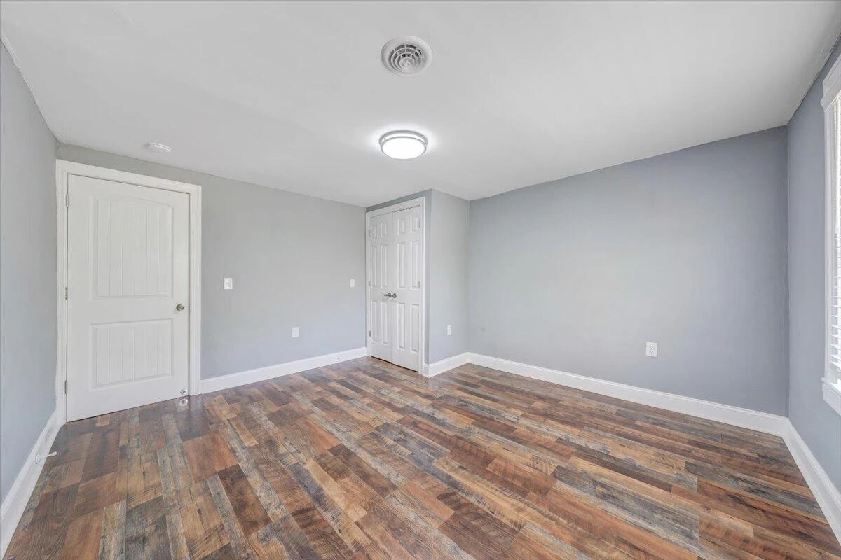 215 Heatherwood DR - Photo 27