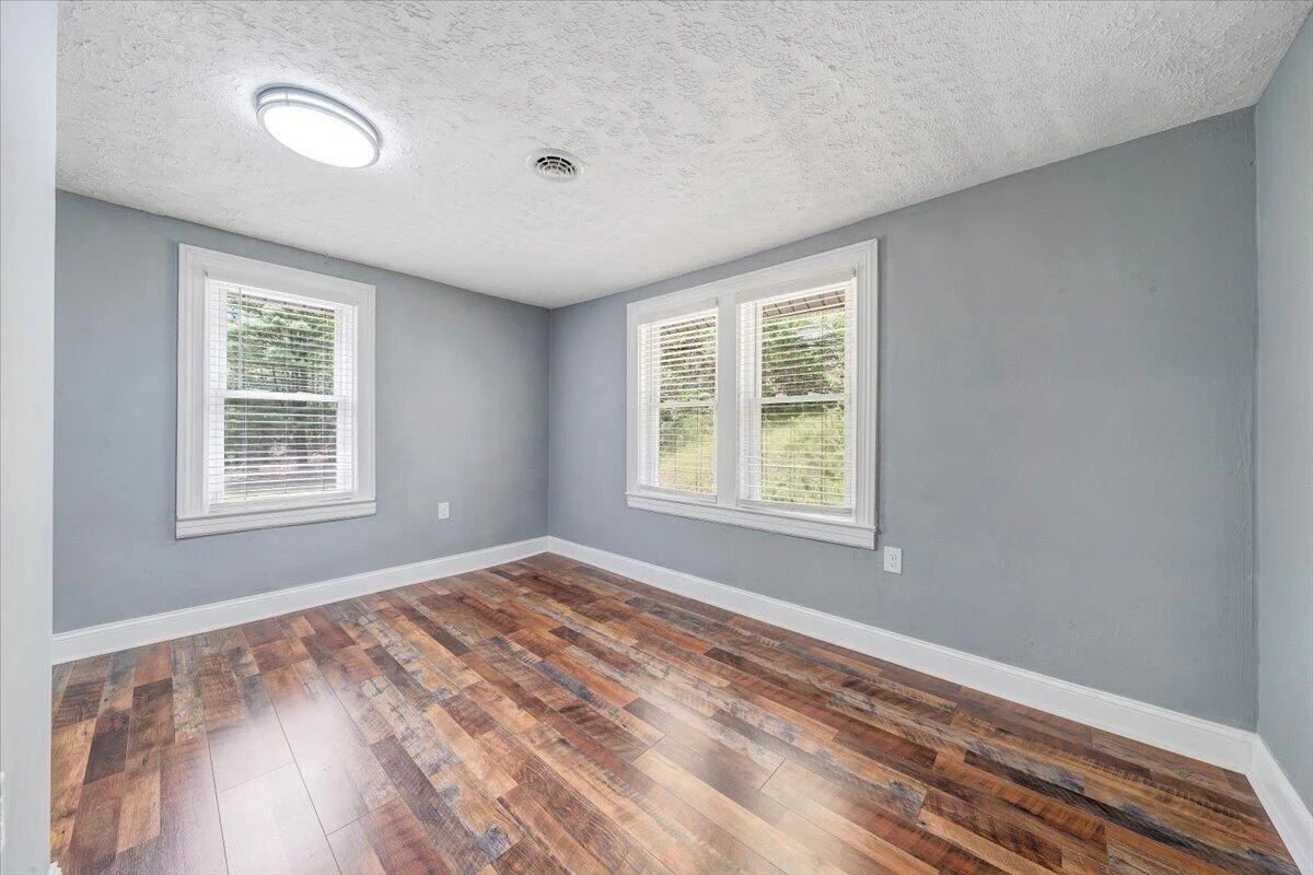 215 Heatherwood DR - Photo 28