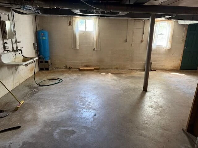 108 Parkway LN - Photo 17