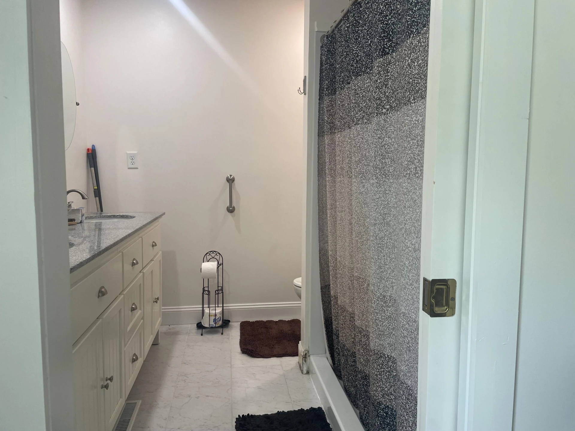 1407 Russell DR - Photo 25