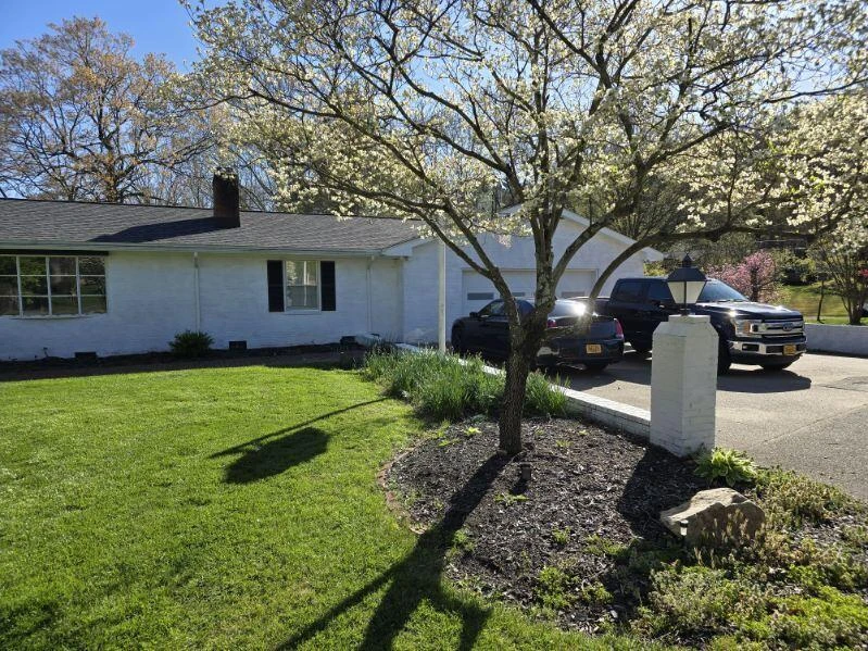 1407 Russell DR - Photo 4
