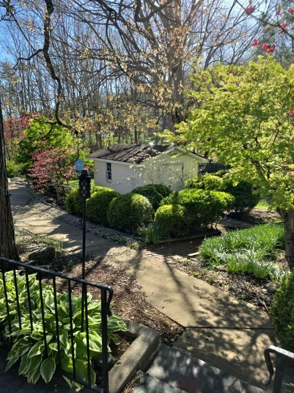 1407 Russell DR - Photo 9