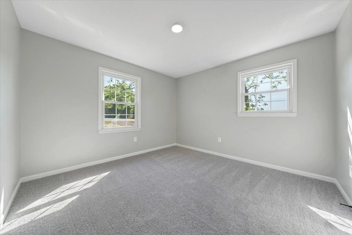 851 Short ST - Photo 15