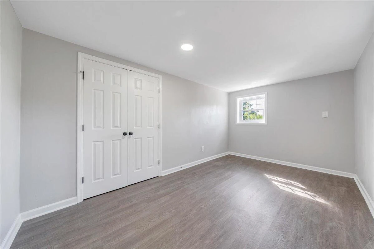 851 Short ST - Photo 27