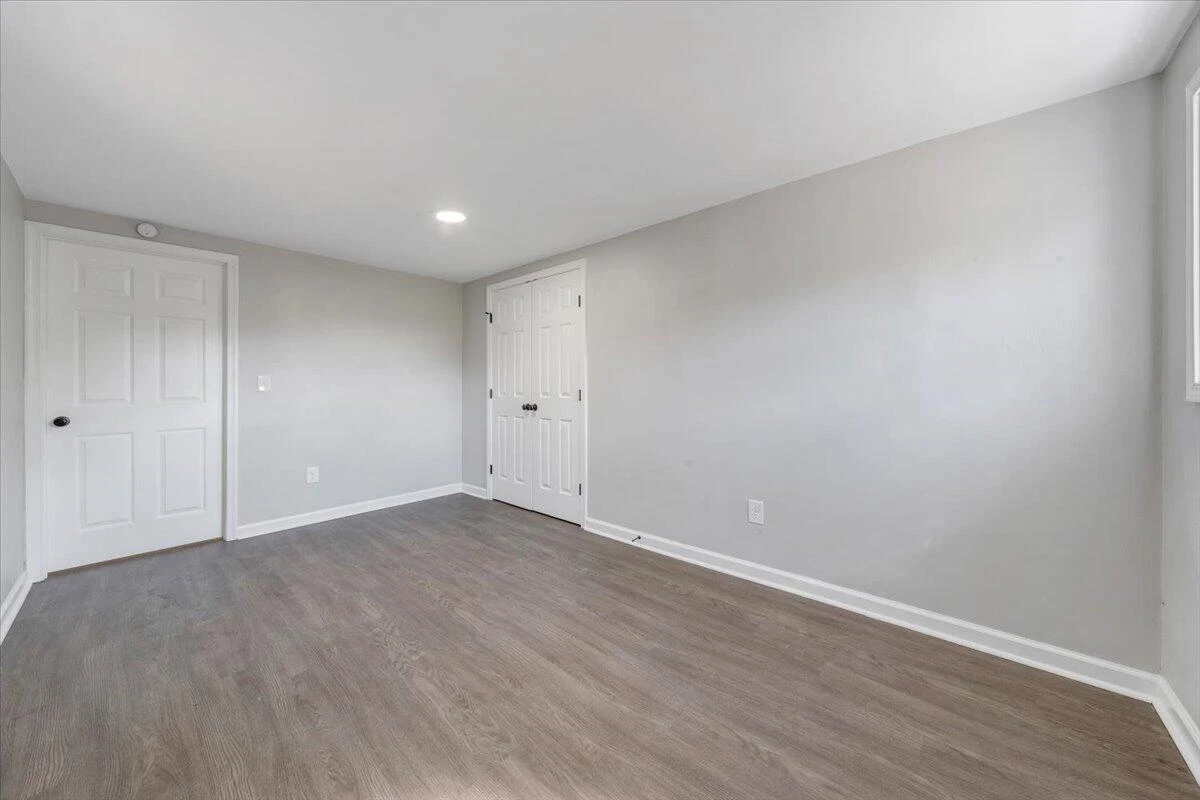 851 Short ST - Photo 28