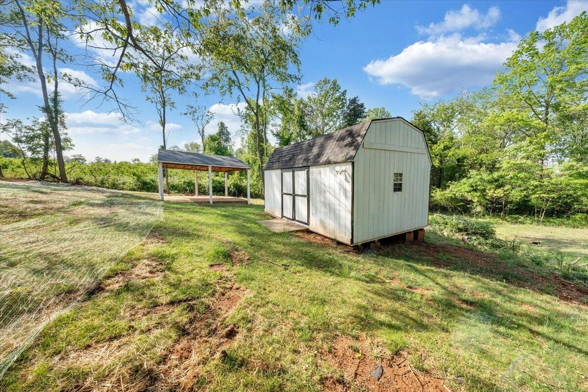 851 Short ST - Photo 43
