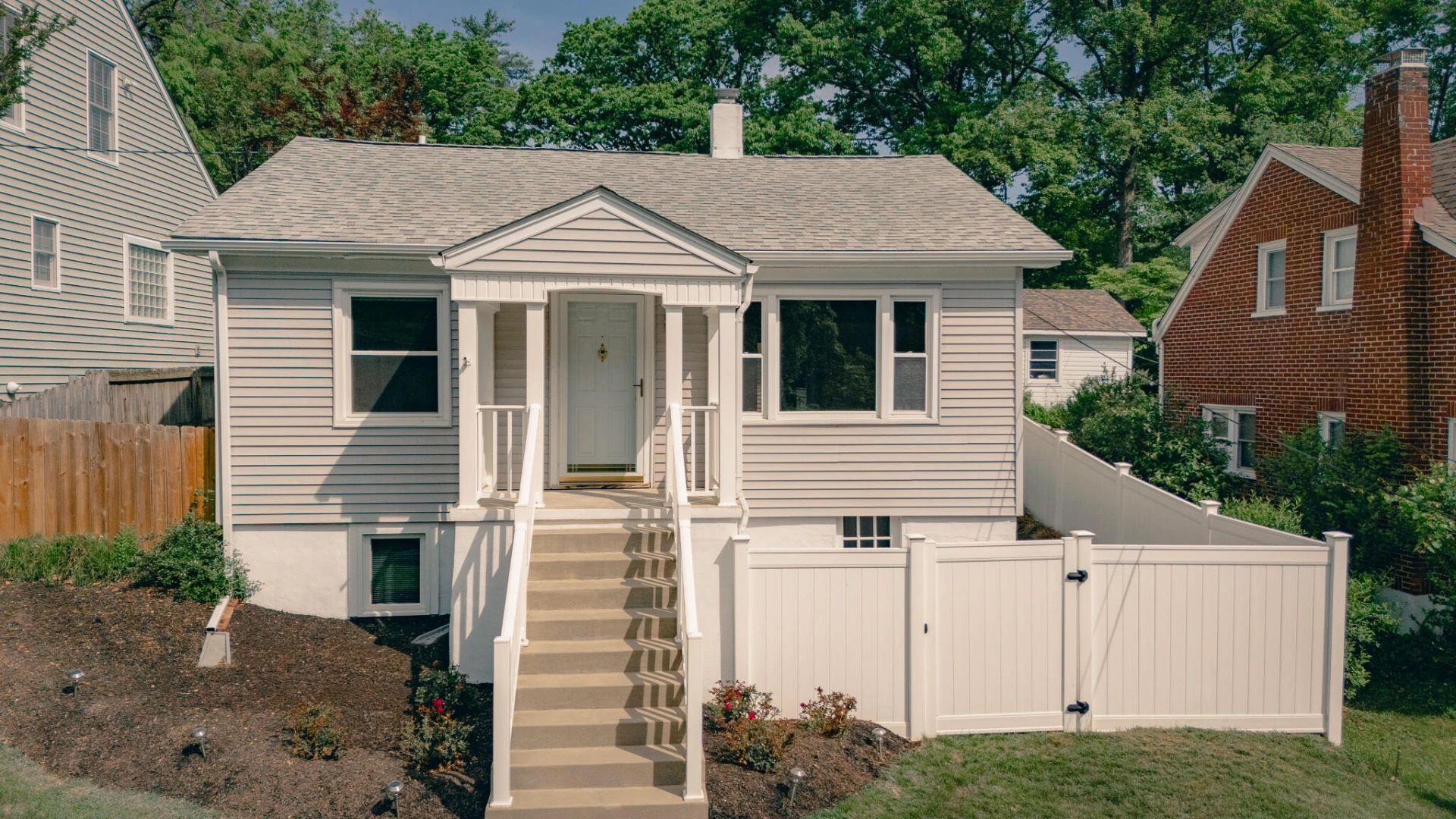 2509 Sweetbrier AVE