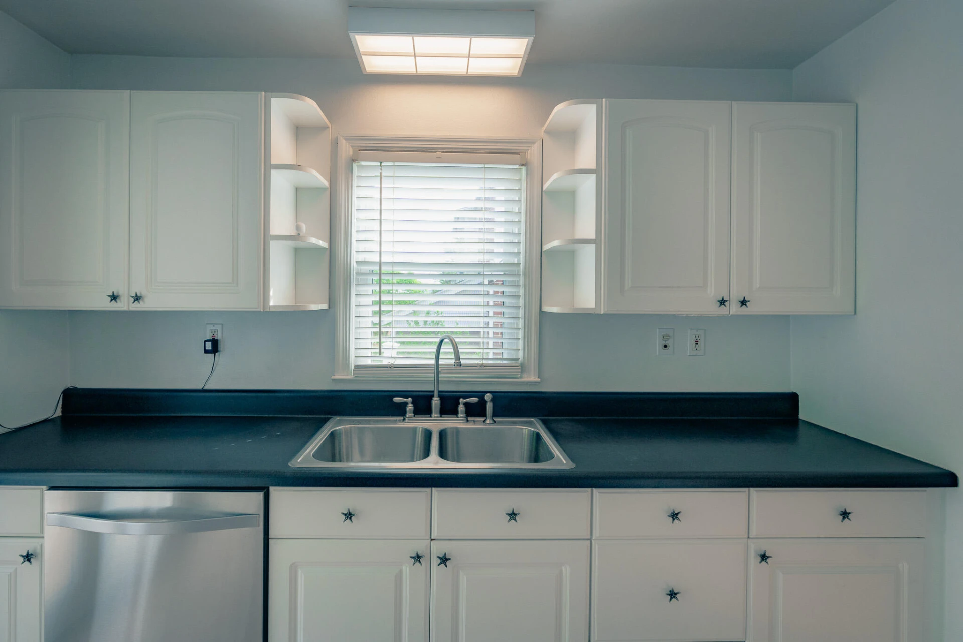 2509 Sweetbrier AVE - Photo 12