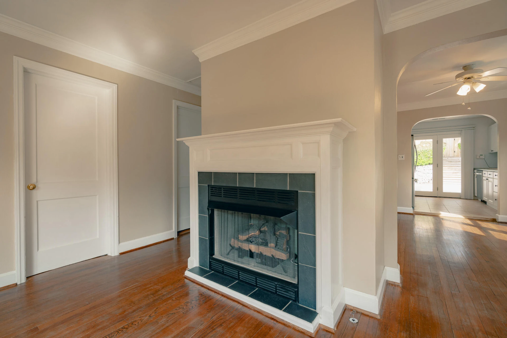 2509 Sweetbrier AVE - Photo 7