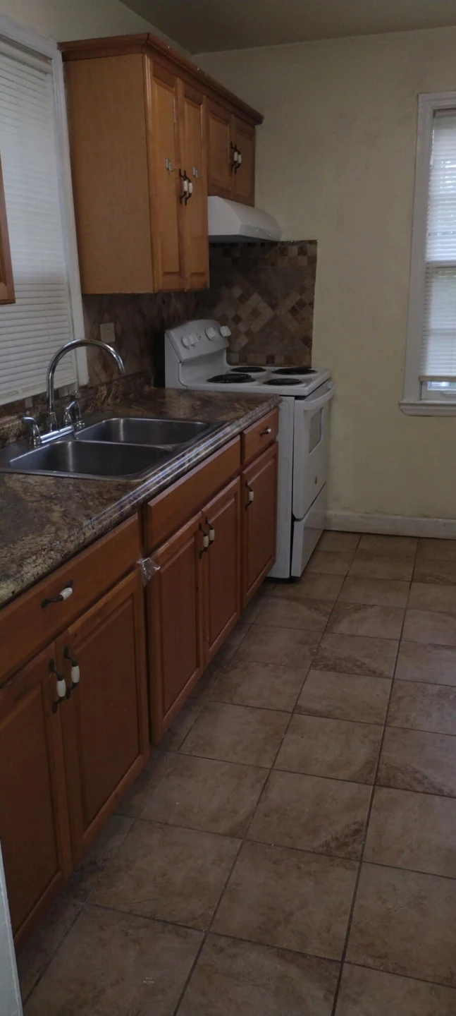 41 Hillcrest AVE - Photo 3